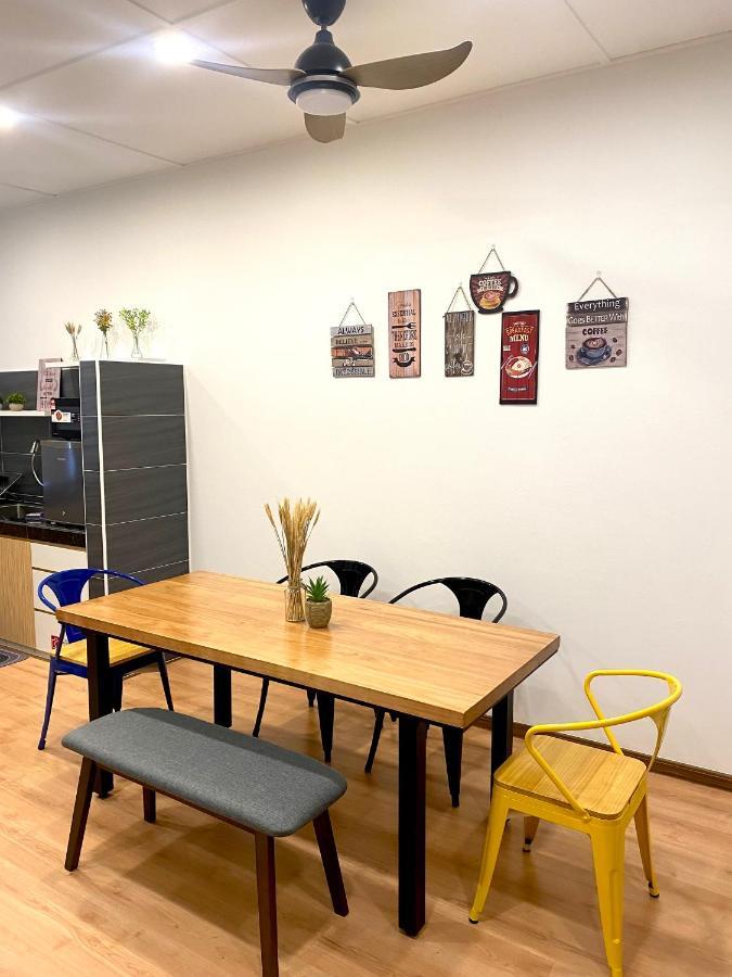 Comfy 3-Bedrooms With Family Karaoke Max-10Pax อิโปห์ ภายนอก รูปภาพ